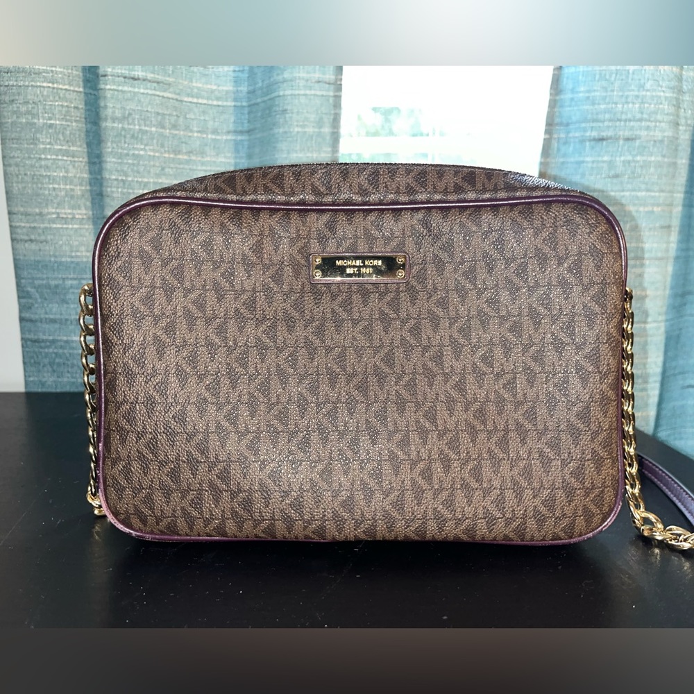 Michael Kors crossbody